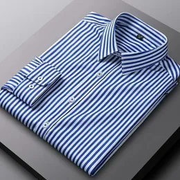 High Quality Stripe Stretch AntiWrinkle Noniron Men Shirts Long Sleeve Dress Male Slim Social Business Casual Shirt 240219