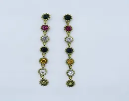 Rongho Design Orecchini a testa a testa in cristallo colorato vintage per donne gioielli punk oro di ciondolo per matrimoni rhinestone orecchini 6429615