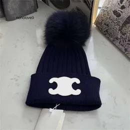 2024 Nowy styl designerski dzianin wełniany ciepła czapka męskie i damskie Slim Fit Cashmere Casual Skull Hat Fashion House House House House House House House