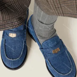 Lyxdesigner guldmynt denim loafers kvinnor klädskor plattform lägenheter låga hälen casual skor mockasins clogs återgår till de gamla gliden på skor 35-41 med låda