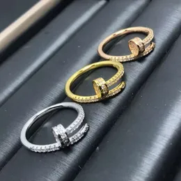 carteira designer cart armband för kvinnor cartera lyxsmycken ny produkt full himmel stjärnhuvud set med diamant nagel fin utgåva ring v guld pläterad 18k guld avancerad