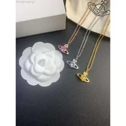 Designer Vivianes Westwoods Schmuck viviennr Die Kaiserin -Witwe -Angst wird glücklich wieder vereint und die Saturn -Halskette Tiktok hat keine Spuren