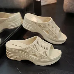 Terlik takozları kadın yaz platformu ayakkabıları pvc terlik yuvarlak ayak parmağı, gündelik ayakkabı düz renk zapatos para mujeres dışında