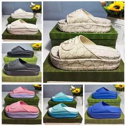 Moda tasarımcı terlik yaz klasik platform sandaletler kalın topuklu kadınlar lüks slaytlar kauçuk taban macaron açık havada kaymaz plaj flatsole slaytlar ayakkabı