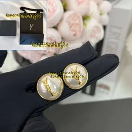 Stud Stud Fashion Earrings Gold Plated Pearl New Fashion Womens Ear Stud Classic Designer Boutique Jewelry Earrings Orecchini Födelsedag Kärlek Presentörhängen 2024