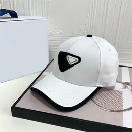 Berretto da baseball triangolo di lusso nero bianco cappello da uomo ricamo moda per il tempo libero donna cappelli anti scottature hiphop classico cappello da camionista designer taglia PJ083 B4