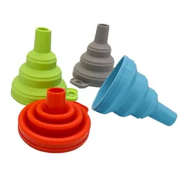 Strumenti pieghevoli in silicone Imbuto Mini pieghevole stile pieghevole Trasferimento di liquidi Imbuti portatili Essere appeso Strumento di cottura della cucina