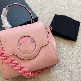 Topp axelväskor axelpåsar designer väska ny kedja påse läder mode personlighet designer handväska handväska lyx crossbody väska kvinnor märke tygväska en 22 2023