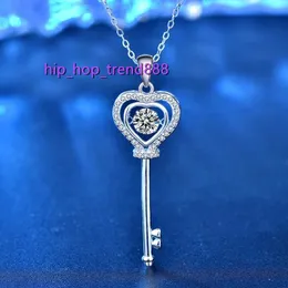 Collana con pendente a forma di cuore con diamante Moissanite di colore 0,5 D da 5 mm con gioielli in argento sterling 925 con pietra Moissanite