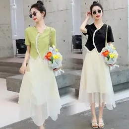 Two Piece Dress 2024 Spring And Summer Slim Fit Women's Set Korean Version Reduced Age Half Skirt Exquisite Beautiful Top