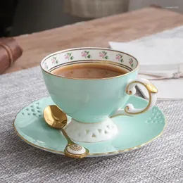 Filiżanki spodki High End European Bone Porcelainowa filiżanka kawy i talerz Znakomita ceramiczna herbata angielska
