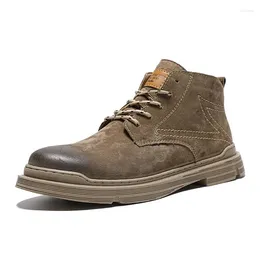 أحذية الرجال أحذية البقر من جلد الغزال الجلدي من الجلد الدانتيل في الكاحل أزياء خريف الخريف C1247
