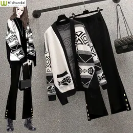 Dwuczęściowe spodnie dla kobiet jesień i zimowy garnitur 2024 Koreańszy wiek mody zmniejszając luźny sweter sweter sweter swobodny dzwon