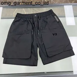Novo 24ss shorts masculinos verão y 3 streetwear shorts estilo coreano preto carga shorts respirável marca de moda versátil shorts