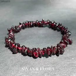 Beaded Natural Garnet Bracelet For Woman Crystal Bracelet Jewelry Red Stones Wholesale Healing Energy Gift Lucky YQ240226