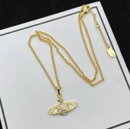 Lyxvarumärke halsbands presenthänge designer mode smycken cjeweler brev pläterad guld silver kedja för män kvinna trendig tiktok har halsband smycken