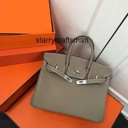 Kadın Çanta L Tasarımcı Tote Çanta Lady Luxury Omuz Cüzdanları 25 30 35cm Orijinal Deri Marka Marka Tavaları Cüzdan Kadınlar Messenger Cowhide Cutse