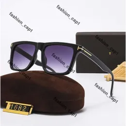 Designer Tom Fords Solglasögon Frame Tom-Fords Men Essential Outdoor Black Solglasögon Glasögon Retro Women Large for Driv With Box YSLSS Solglasögon Högkvalitativ 624