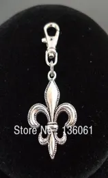 Vintage Silver Fleur de Lis Lis Lily Flower Keychain Pendant Swivel CLASP Metal Keyring For Keys Car Key Ring DIY Bag Handbag Smycken 1056982