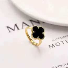 Marke Luxus Clover Designer Chinesischer Ring 18k Gold Grün Weiß Rot Schwarz Stein Charm Diamant Emotion Nagel Finger Verlobungsring Schmuck 63