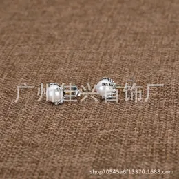 Desginer David Yurma Jewelry Dy Pearl أقراط Butring Button Thread Four Four Claw Diamond Tinlay Former and Propelivery David