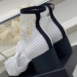 Kadınlar Seksi Net Botlar Tıknaz Topuk Pist Tasarımcısı Bling Kristal Dekor Bayanlar Parti Elbise Sıcak Satış Yeni Model Yüksek Kaliteli Gerçek Deri Botlar Kadın
