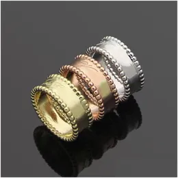 Band Rings 2023 Brand Classic Ring Fashion Charm Signature أربع أوراق البرسيم عالي الجودة مصمم من الفولاذ المقاوم للصدأ المجوهر