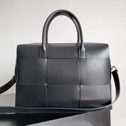 Valigetta di design 10A Borse da uomo in tessuto a griglia grande di alta qualità Borsa semplice ed elegante a spalla singola da 36 cm