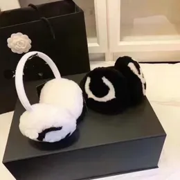 Tasarımcı Kulak Muffs Klasik Kış Sıcak Peluş Kulaklıklar Kadın Tavşan Polar Kulak Kapağı Lüks Marka Mektubu Tasarımcı Earmuff Şapkalar Aksesuarları