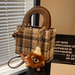 Lady Women Luxurys Designers Bag kadın çanta habercileri vintage çantalar gerçek deri kadın omuz crossbody çanta