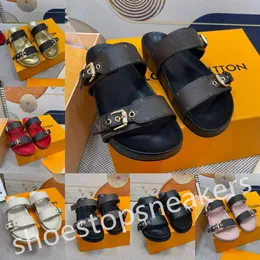 Women Flats Sandals 고품질 디자이너 슬리퍼 정품 가죽 신발 숙녀 해변은 손쉬운 브랜드 세련된 슬리퍼 스트랩 조정 금 버클
