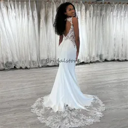 Charmante Meerjungfrau -Spitzen -Hochzeitskleid für schwarzes Mädchen 2024 Sexy offenen Rücken Satin Böhmian Country Brautkleider gegen Nacken Beach Zivil Braut Kleid Vestido de Noiva Casamento