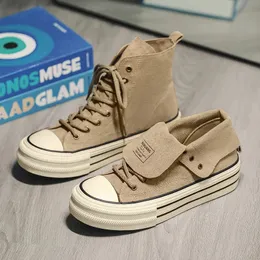 Klassiska modeskateboardskor för män Suede Leather Hightop Sneakers höjd Övergripande plattform Zapatillas Skate 240223