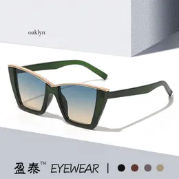 Fashionable Cat Eye Women with A Sense of Luxury INS Modern Box for Women's Export Sunglasses