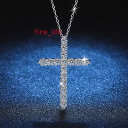 Partihandel smycken vitguld pläterad 925 Sterling Silver Religious Cross Pendant Moissanite Diamond Necklace 1.6CT Womens Gift