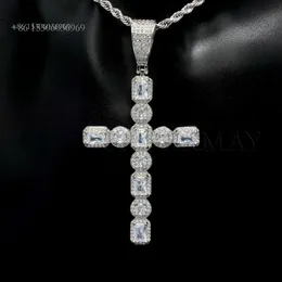 Collana con croce di diamanti D Vvs1 Baguette Ciondolo hip hop in argento sterling Sier Moissanite