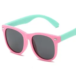 Safer Silicone Baby Eyewear Fashion UV400 Polariserade barn Solglasögon Färg Match Sun Glasses 18 Colors Whole2813