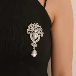 Nuovo prodotto temperamento di vendita caldo per uomo e donna Spilla moda sciarpa in vetro Bottone Corona Spilla per colletto in cristallo