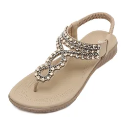 Projektant Slipper Women Slajdes Płaskie suwaki letnie sandały sandałowe buty damskie marka Klasyczna marka swobodna kobieta na zewnątrz kapcie plaż