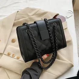 2022 MVS Geldbörsen Designer Kette Schulter Handtaschen Frauen Trend Handtaschen Kleine Schwarze PU Leder Umhängetasche für Frauen255Y