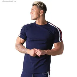 T-shirt da uomo New Gym T-shirt skinny da uomo in cotone Camicia casual a maniche corte Maschile Bodybuilding Sport T-shirt Top Estate Fitness Abbigliamento da allenamento T240227