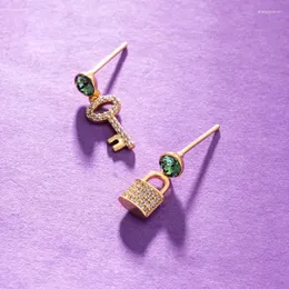 매달린 귀걸이 11.11 소형 자물쇠와 키 스터드 오스트리아 크리스탈 여자 여자 스터드 이어링 매일 Bijoux 크리스마스 선물