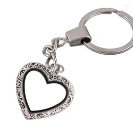 Keychains 4PCS 4colors Choose Retro Calved Glass Floating Locket Keychain Key Ring Pendants Fit Charms