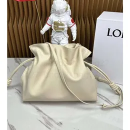 Umhängetaschen Damentasche 2024 Neue ausziehbare mit plissierter Eimertasche Senior Sense Rindsleder Diagonalpaket Home Cloud Bag