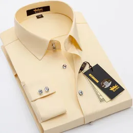 Eingetroffen im Frühjahr/Herbst Herren-Hemd in Macaron-Farben Europa Mann Kausal Business Kristallknopf Luxus-Top-Hemd als Geschenk 240223