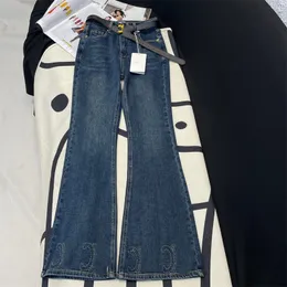 무료 배송 2024 Blue Flare Long Women 's Jeans Designer Logo Letter 자수 여성 데님 바지 벨트 22708