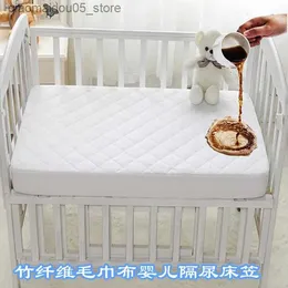 Zestawy pościeli Wodoodporne zabezpieczenie materaca zawodowe Odpowiednie do łóżeczka pokrowce na materace i materace dla niemowląt Q240228