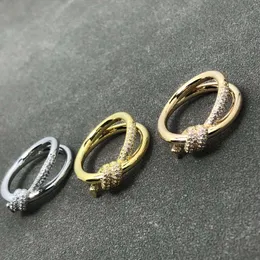 Tiffanyjewelry Tiffanybracelet Heart Gold Gold Designer Rings for Women Luxury Jewelry T Family Ring Twist Rope New Product com Diamond Ring Design de moda