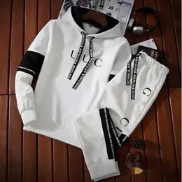 Mens Gucic Sportswear Brand-Name Sportswear Sweater Pantolon Lüks GG Trendi Bos PRA Mektup Moda Kapşonlu Spor Marka Takım DD Mektup Deseni Serproverngjv