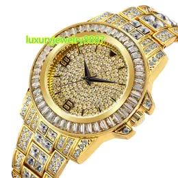 Diamond-anklövda Silver Watch Business Luxury Chain Watches för män 2023 Senaste rostfritt stålklockskedjor för män